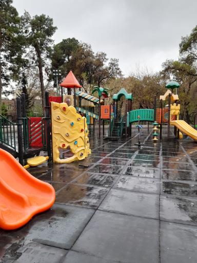 عکس زمین بازی کودکان پارک شهر