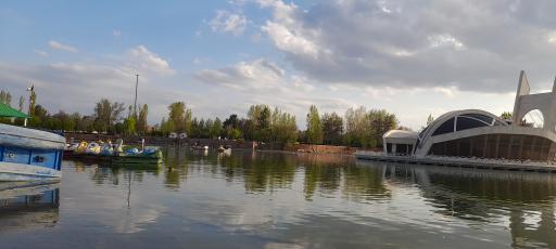 عکس دریاچه سنجاقک