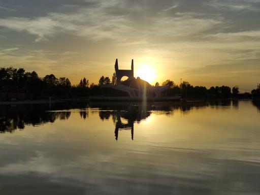 عکس دریاچه سنجاقک