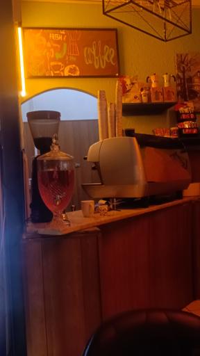 عکس کافی شاپ وارش