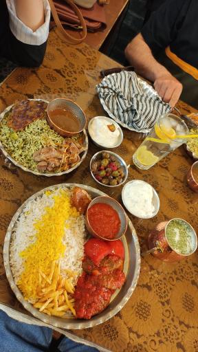 عکس رستوران پرهامی