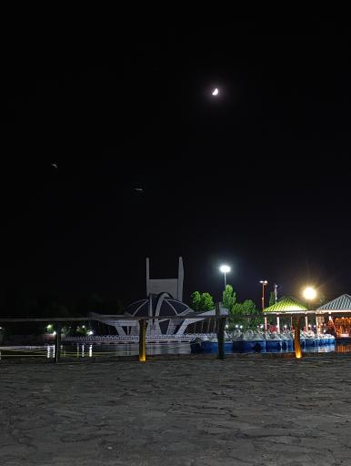 عکس دریاچه سنجاقک