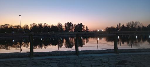 عکس دریاچه سنجاقک