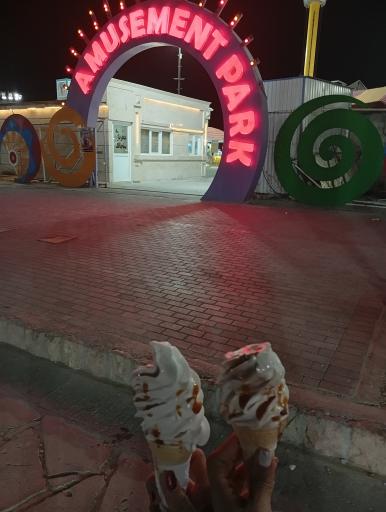 عکس دریاچه سنجاقک