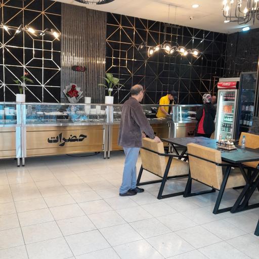 عکس کترینگ و رستوران حضرات