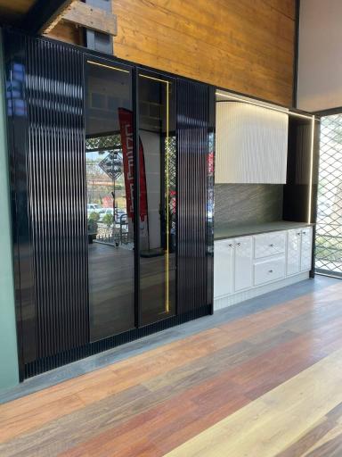 عکس نمایشگاه کابینت اریس چوب