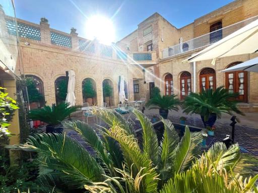 عکس هتل بوتیک افصح الدوله