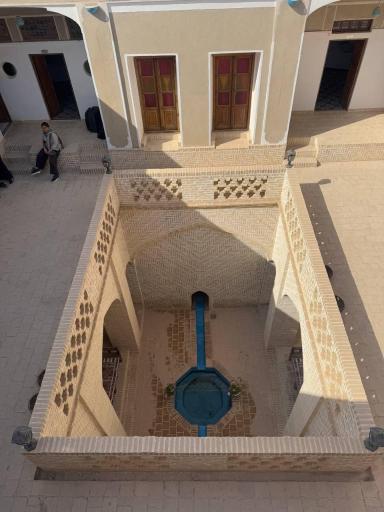 عکس اقامتگاه سنتی بام نایین 