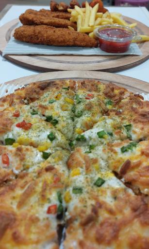 عکس پیتزا ساندویچ پویا