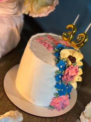 عکس شیرینی سرای محسنی