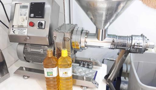 عکس تولیدی روغن و محصولات غذایی سالم