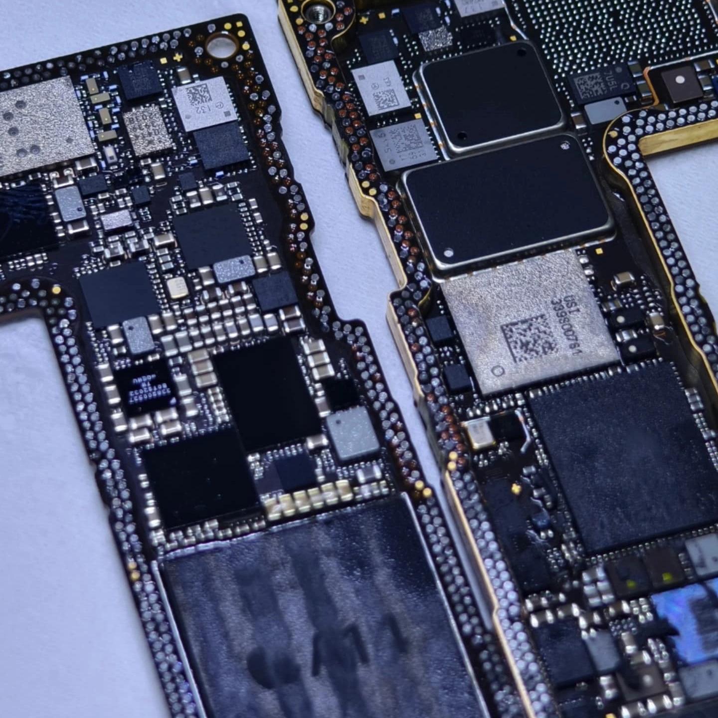 عکس تعمیرات تخصصی موبایل بهنام 