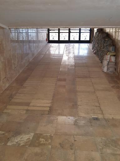 عکس مجتمع مسکونی نادری 110