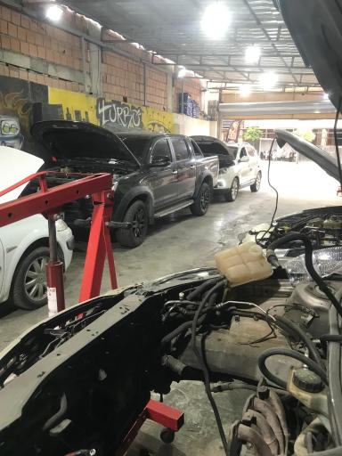 عکس تنظیم موتور و مکانیکی توربو