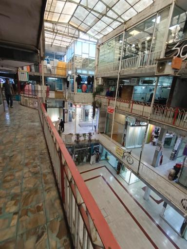 عکس پاساژ طلوع