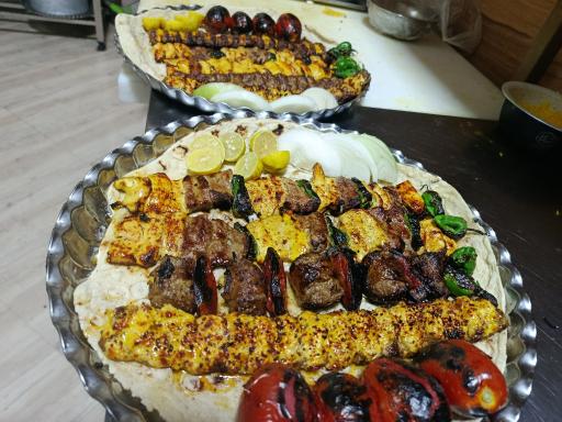 عکس نان داغ کباب داغ عمو طالب
