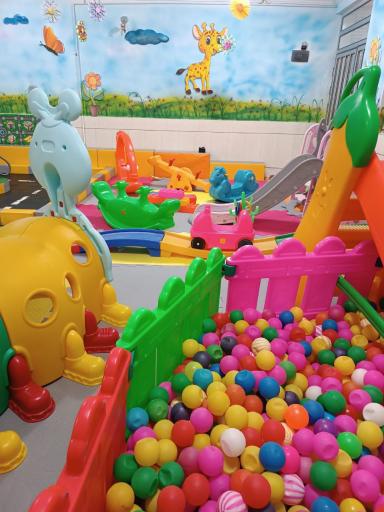 مهد و پیش دبستانی ساجده