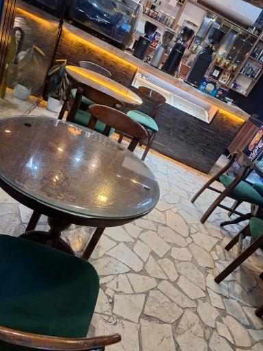 عکس کافه بوف