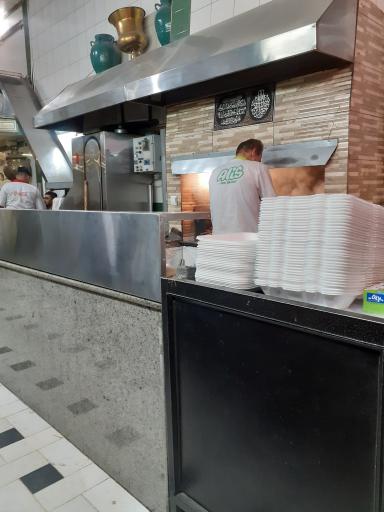 عکس کبابی حاج ابوالفضل نیکوگفتار