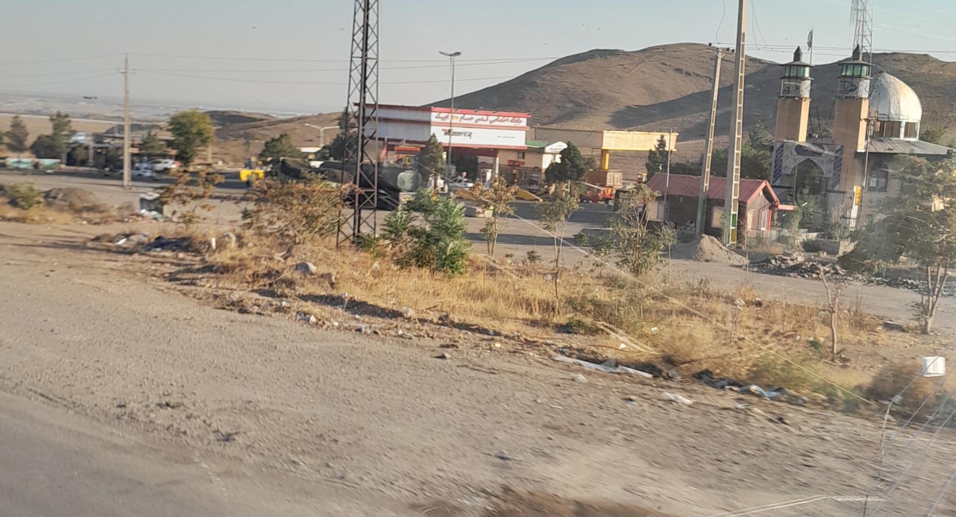 عکس جایگاه سوخت شهید حسام