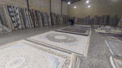 عکس انبار فرش تخفیفی جلالی
