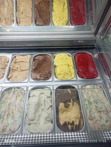 عکس فالوده بستنی شاتوت 