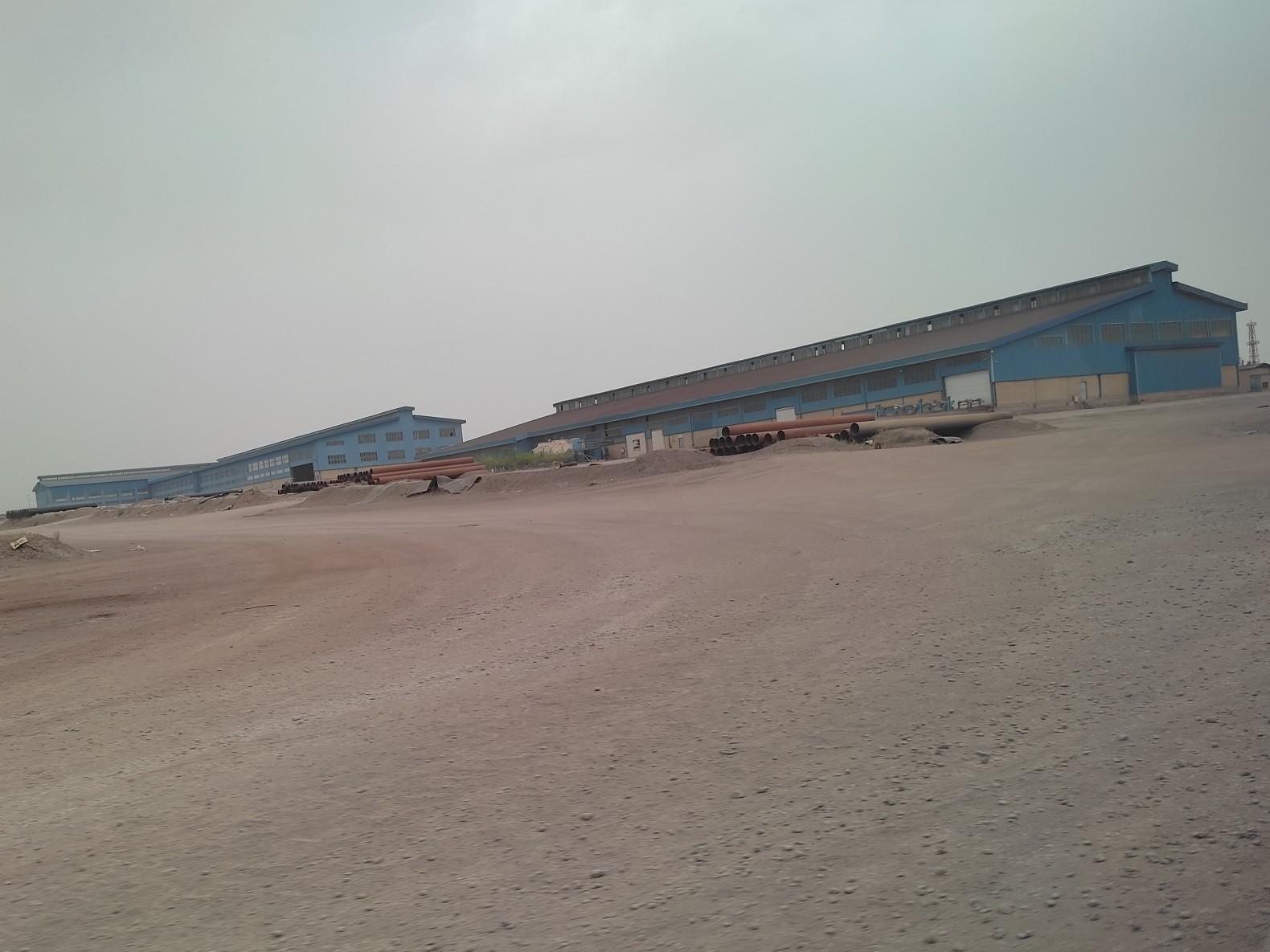 عکس کارخانه تولید لوله و پوشش سلفچگان