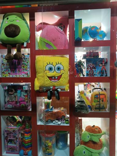 عکس فروشگاه مدادرنگی