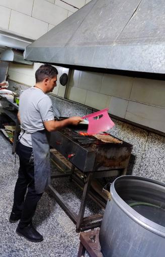 عکس رستوران و آشپزخانه هانی