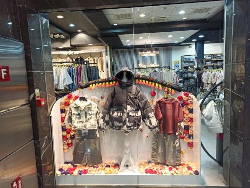 عکس مجتمع تجاری و گردشگری ویلاژ توریست