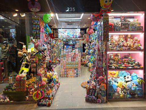 عکس مجتمع تجاری و گردشگری ویلاژ توریست