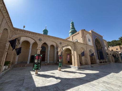 عکس آستان مقدس امامزادگان حمزه و احمد بن اسحاق علیه السلام