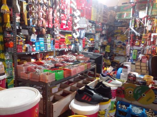 عکس فروشگاه رنگ و ابزار ویراق تولایی