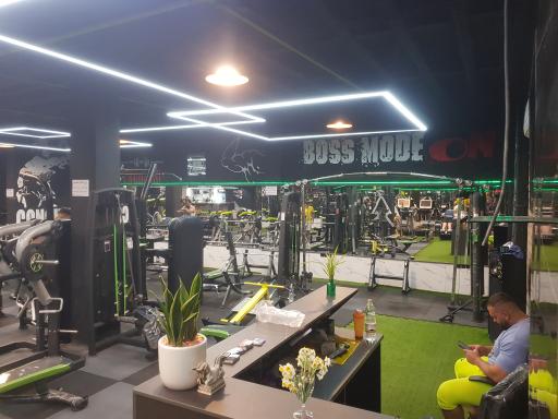 عکس باشگاه بدنسازی تن ساز