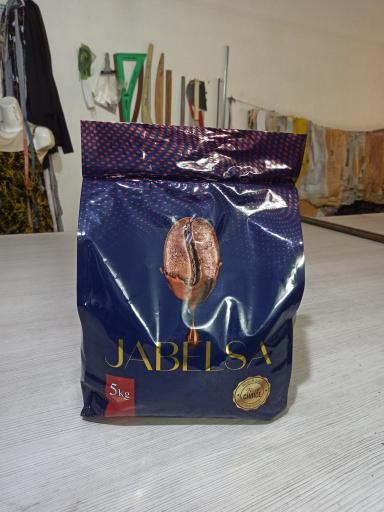 عکس دفتر فروش کارخانه‌ی قهوه جابلسا