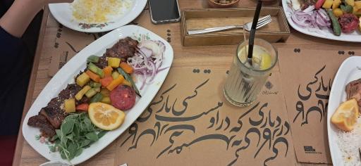 عکس کافه رستوران طهرونچی