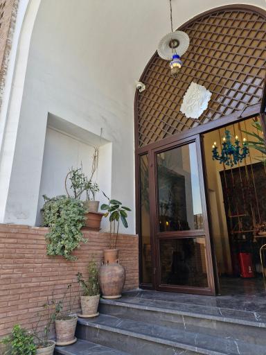 عکس کافه رستوران طهرونچی