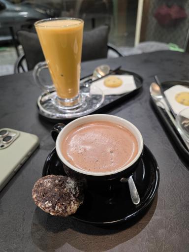 عکس کافی شاپ طاق