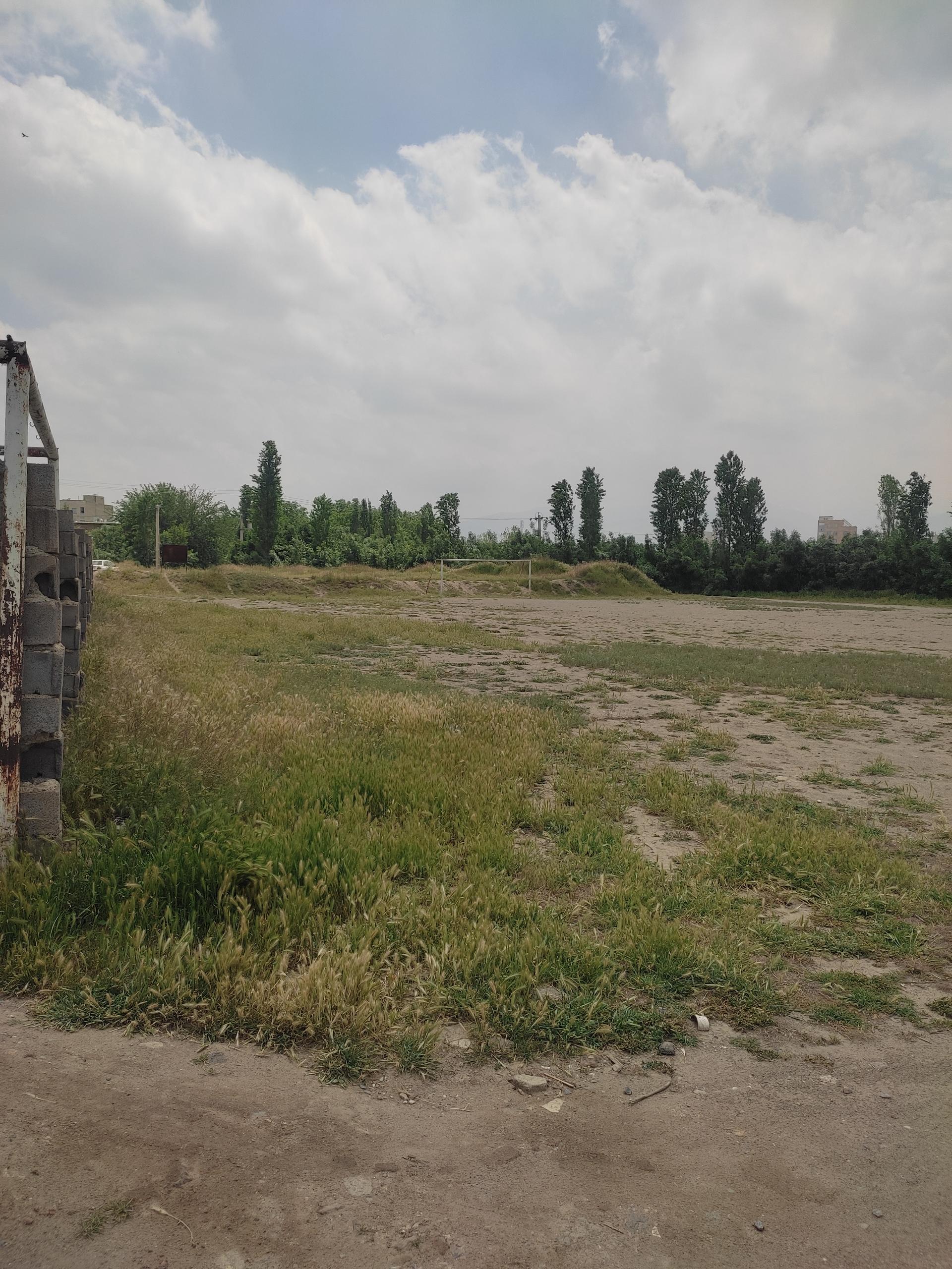 عکس زمین فوتبال روستای قاسم آباد 