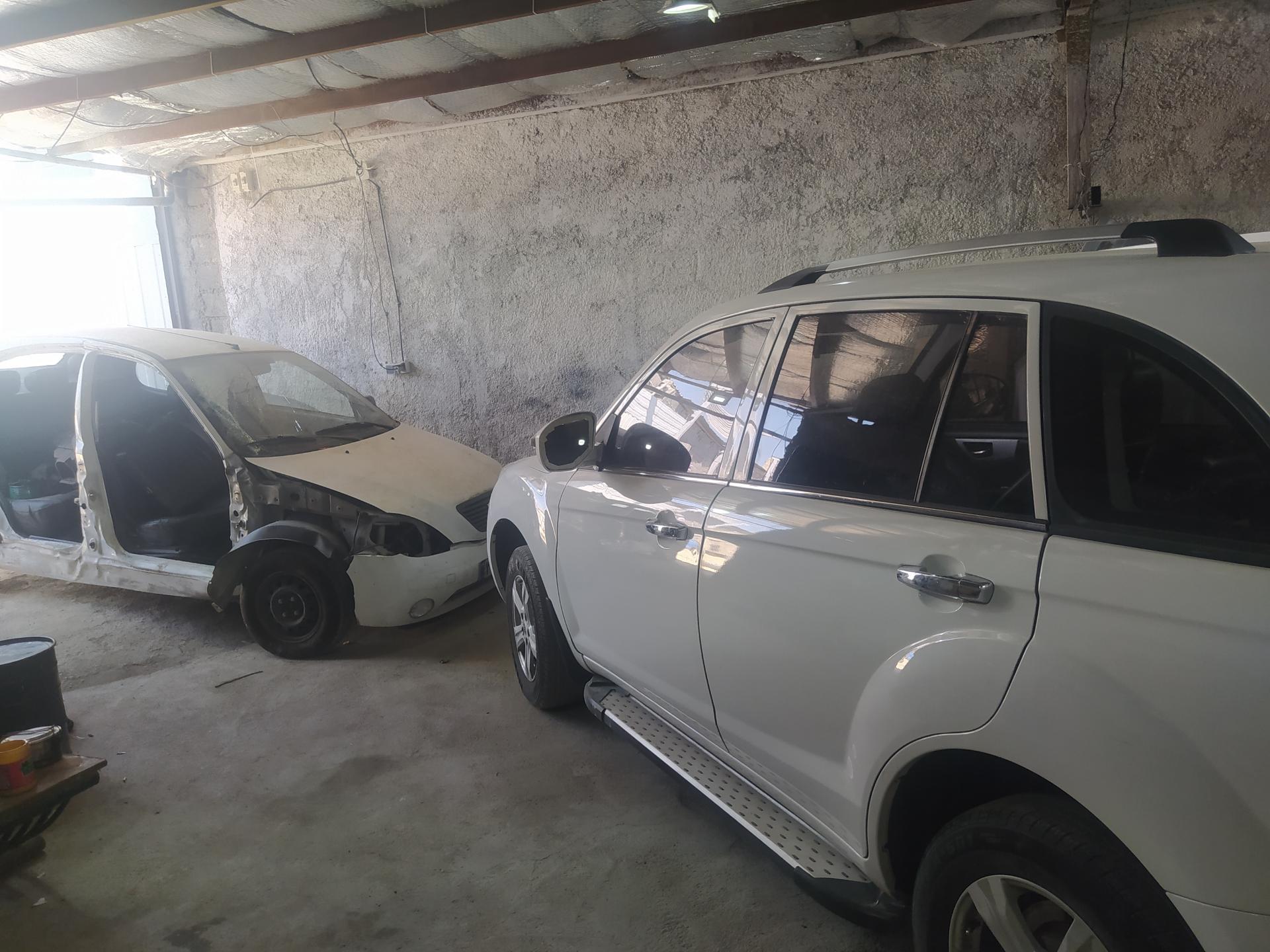 عکس تعمیرگاه و خدمات خودرو تک سواران