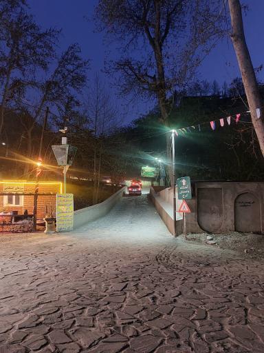 عکس سرای سنتی بزرگمهر