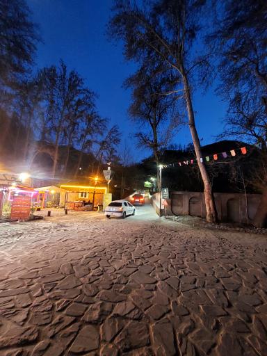 عکس سرای سنتی بزرگمهر