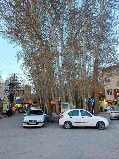 عکس سرای سنتی بزرگمهر