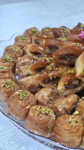 عکس قنادی گیلانه