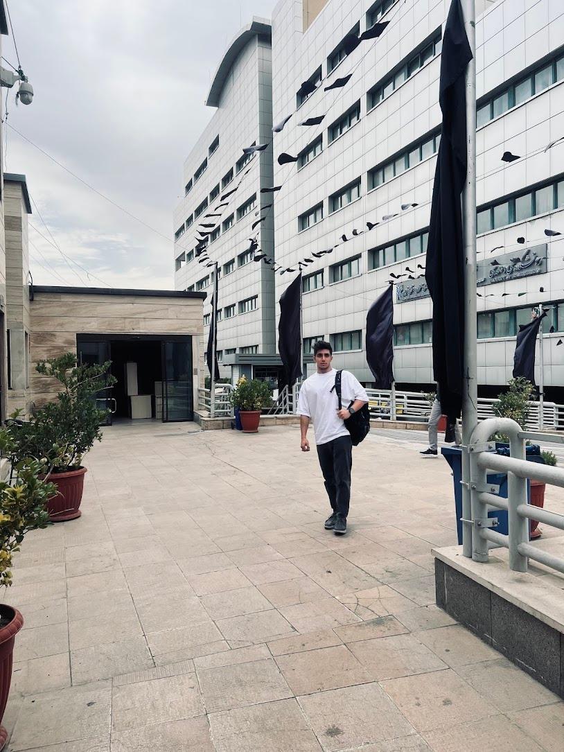 عکس دانشگاه آزاد اسلامی واحد تهران مرکزی مجتمع دانشگاهی آیت الله هاشمی رفسنجانی (نیایش)