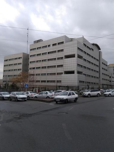 عکس دانشگاه آزاد اسلامی واحد تهران مرکزی مجتمع دانشگاهی آیت الله هاشمی رفسنجانی (نیایش)