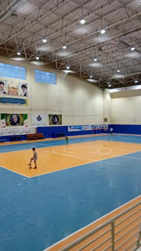 سالن ورزشی شهدای تاکسیرانی
