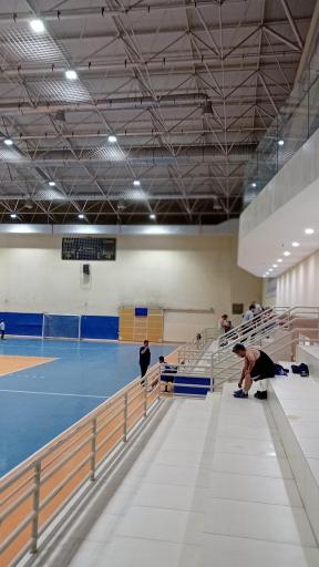 سالن ورزشی شهدای تاکسیرانی