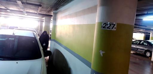 عکس پارکینگ هشت بهشت