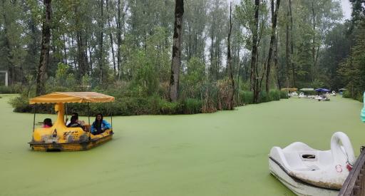 عکس قایق سواری سراوان